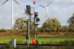 Awanst Wilhelmshaven Nord: Montage der Eisenbahnsignale per Hubschrauber