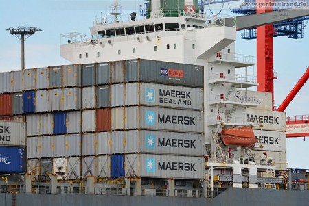 Erstes Maersk Containerschiff am Container Terminal Wilhelmshaven (CTW)