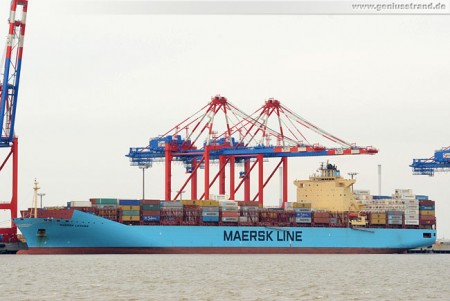 Containerschiff Maersk Laguna am JadeWeserPort in Wilhelmshaven