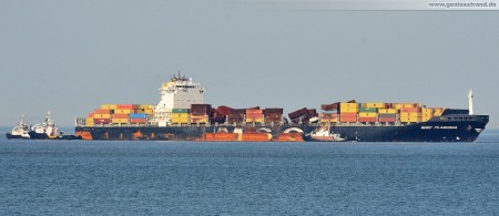 Wilhelmshaven: Containerschiff MSC Flaminia hat den JadeWeserPort erreicht (mit den Steuerschleppern)