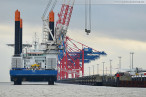 JadeWeserPort: Hochtief Offshore-Windanlagen-Errichterschiff VIDAR